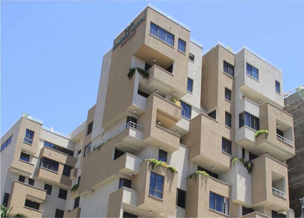 Momona Hotel